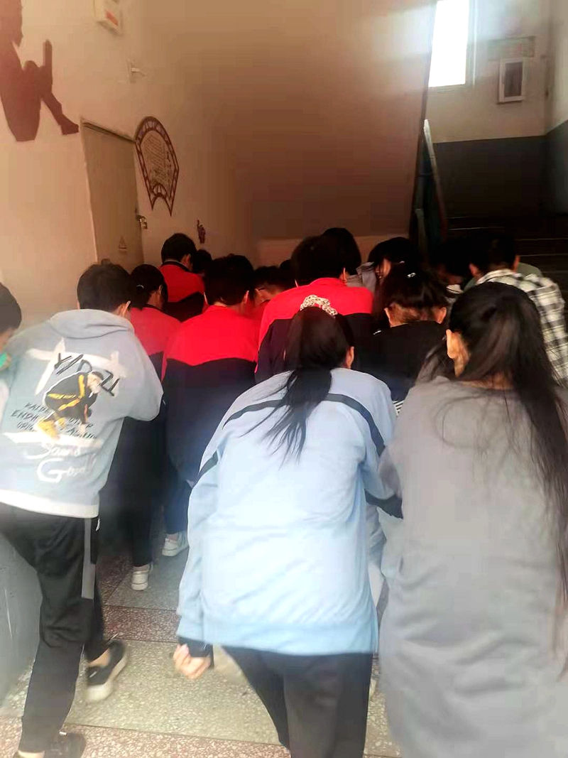 图片2.jpg 图片2.jpg