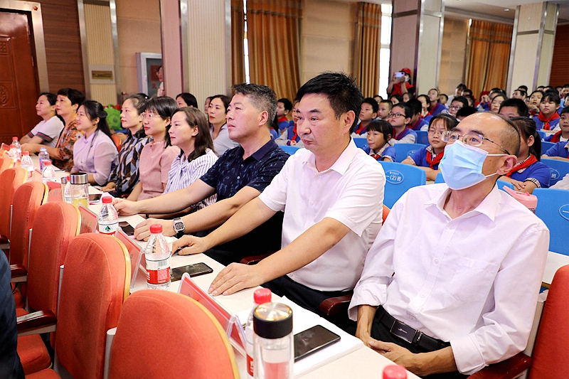 图片2.jpg 图片2.jpg