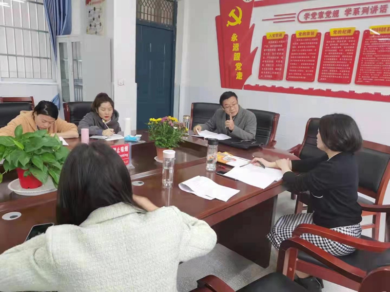 潢川一小成功举办“我为学校添光彩”课堂教学展示开放日活动7.jpg 潢川一小成功举办“我为学校添光彩”课堂教学展示开放日活动7.jpg