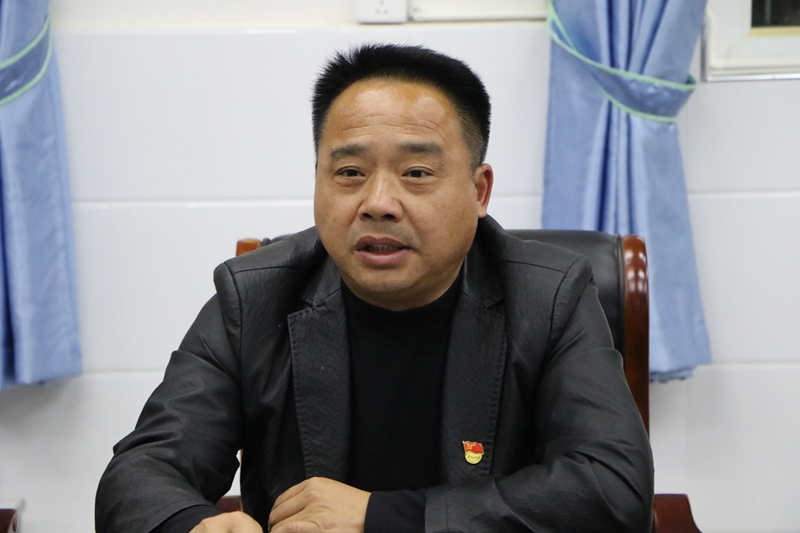 潢川一小党支部传达学习信阳市第六次党代会精神2.JPG