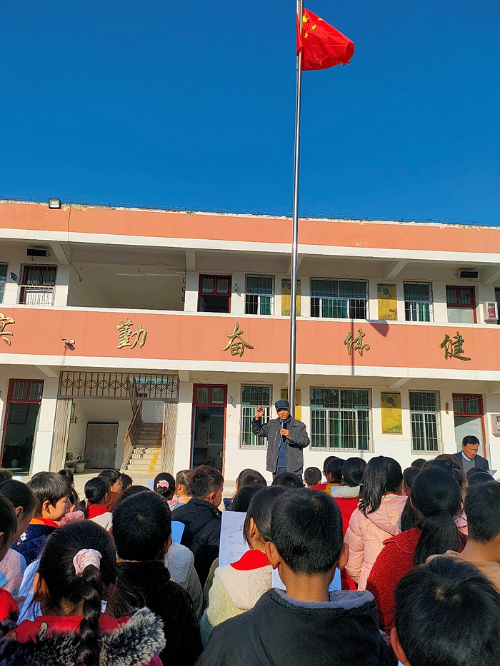 图片8.jpg 图片8.jpg