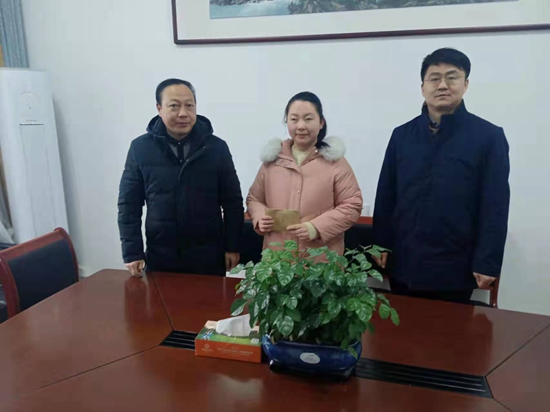 图片2.jpg 图片2.jpg