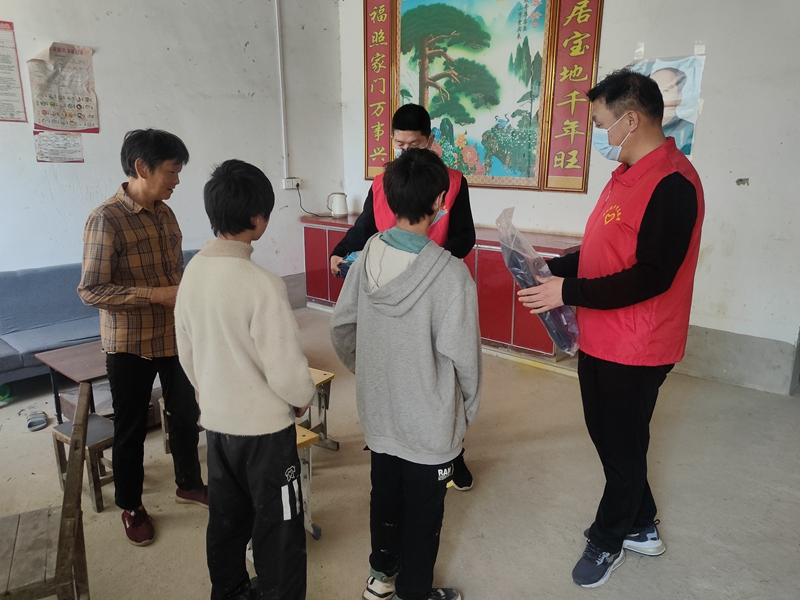 图片2.jpg 图片2.jpg