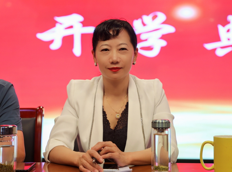 支部副书记孙洁宣布分工.jpg