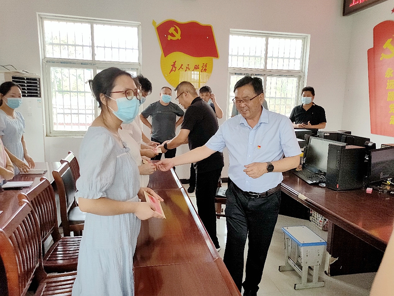 图片3.jpg 图片3.jpg