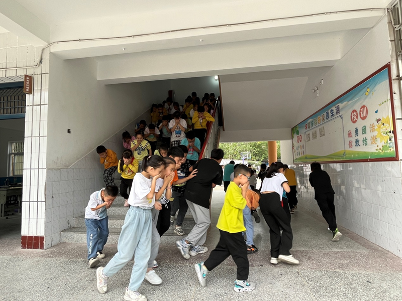 图片4.png 图片4.png