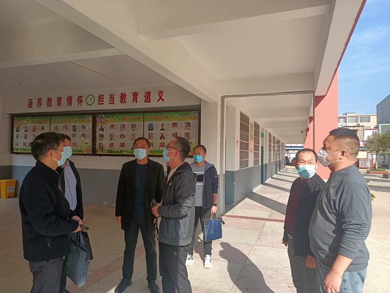 8b1b2ba126343f72eb0ed5243a2c2ef.jpg 8b1b2ba126343f72eb0ed5243a2c2ef.jpg