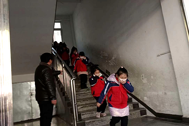 1.jpg 1.jpg