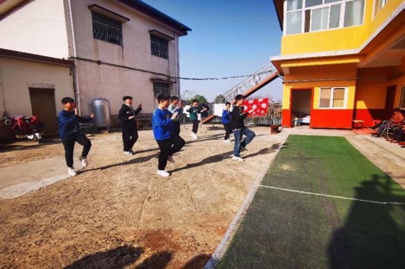 图片9.jpg 图片9.jpg