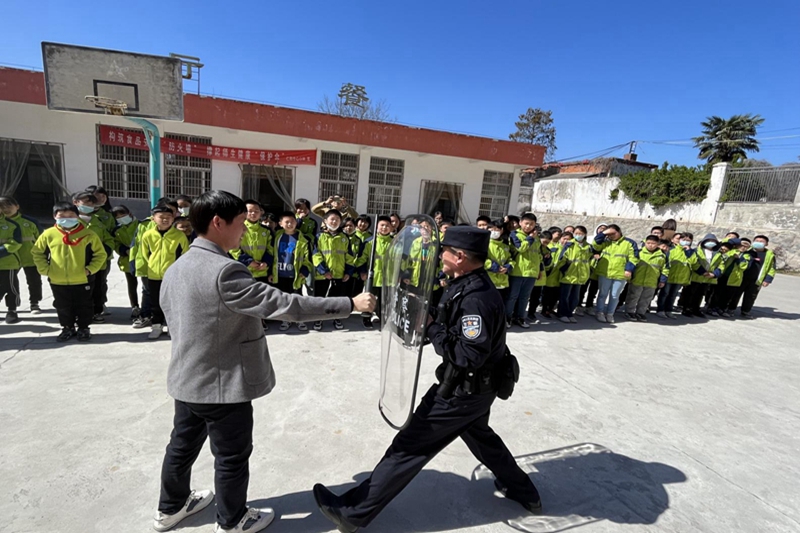 图片3.jpg 图片3.jpg
