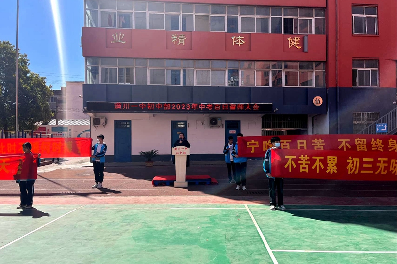 杨静.jpg 杨静.jpg