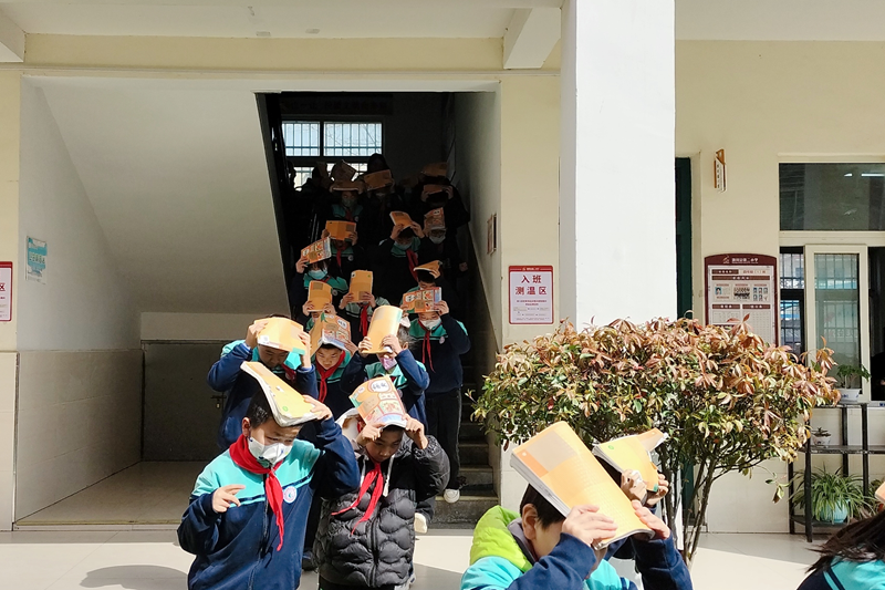 图片102.png 图片102.png