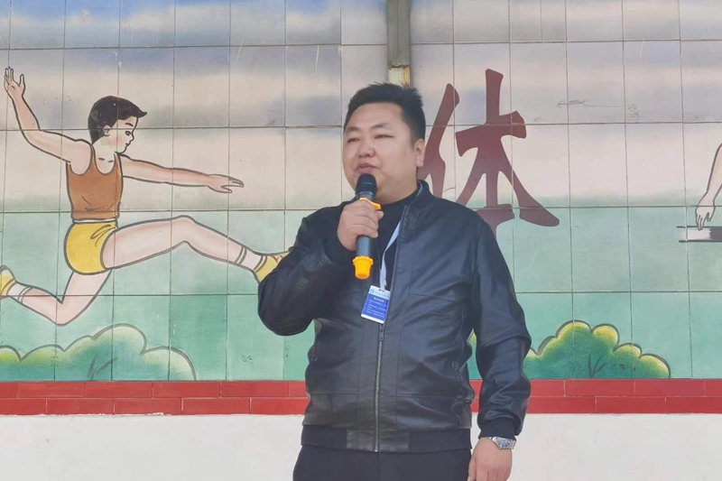 黄维民.jpg 黄维民.jpg