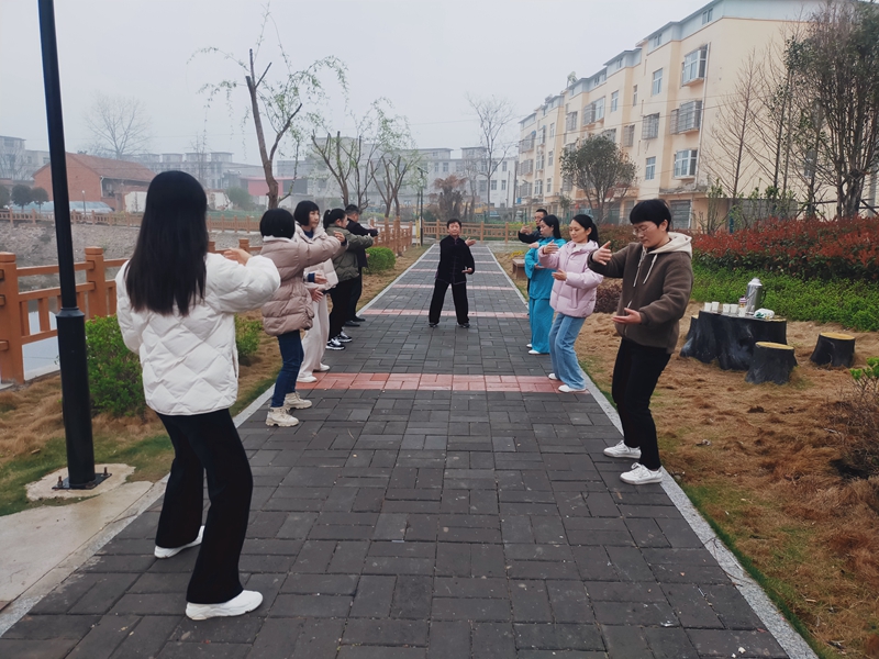 图片10.jpg 图片10.jpg