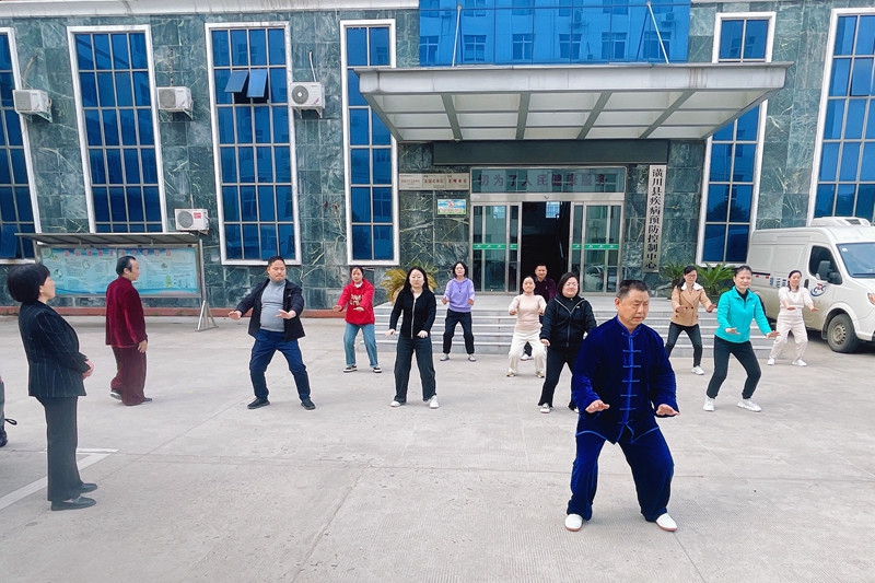 图片25.jpg 图片25.jpg