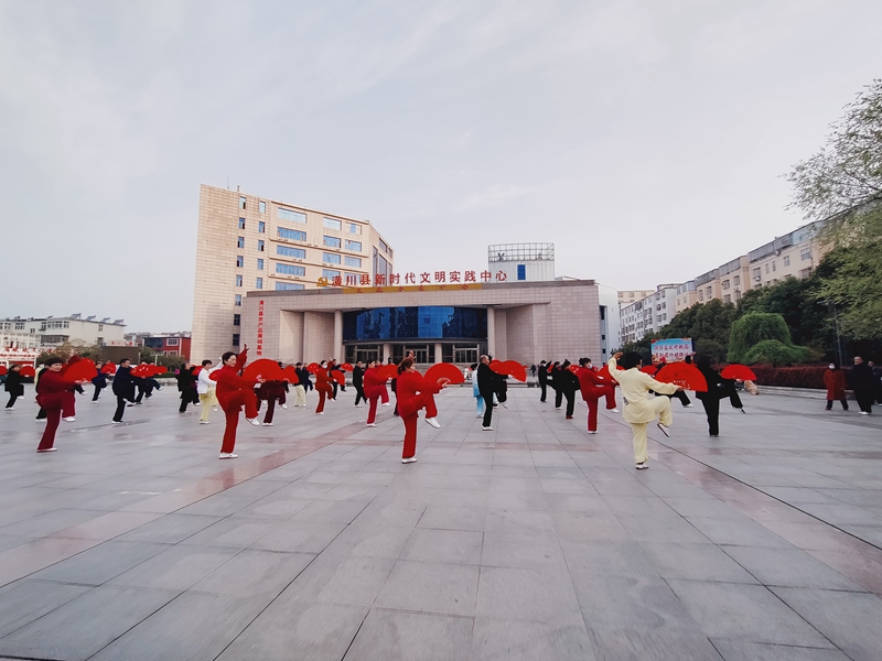 图片28.jpg 图片28.jpg