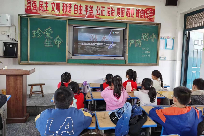 图片4.jpg 图片4.jpg