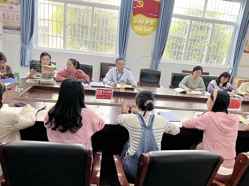 狠抓教学常规管理 促进学校均衡发展通讯稿照片6.jpg