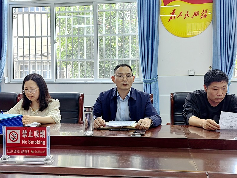 狠抓教学常规管理 促进学校均衡发展通讯稿照片7.jpg