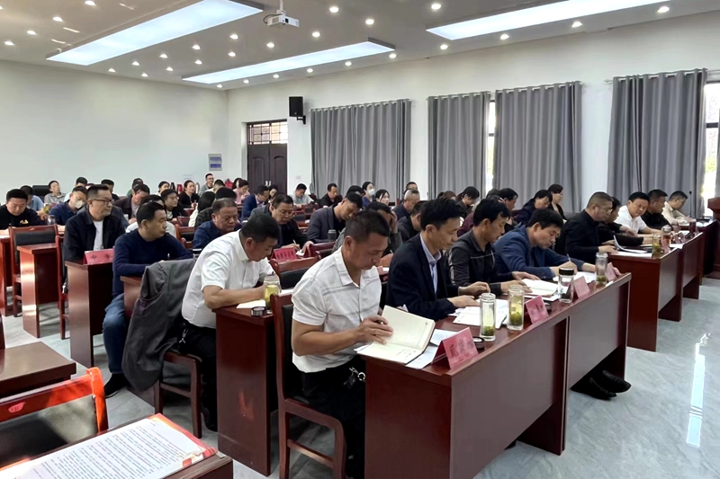 2eef683db1698081e889d7c5a076c35.jpg 2eef683db1698081e889d7c5a076c35.jpg