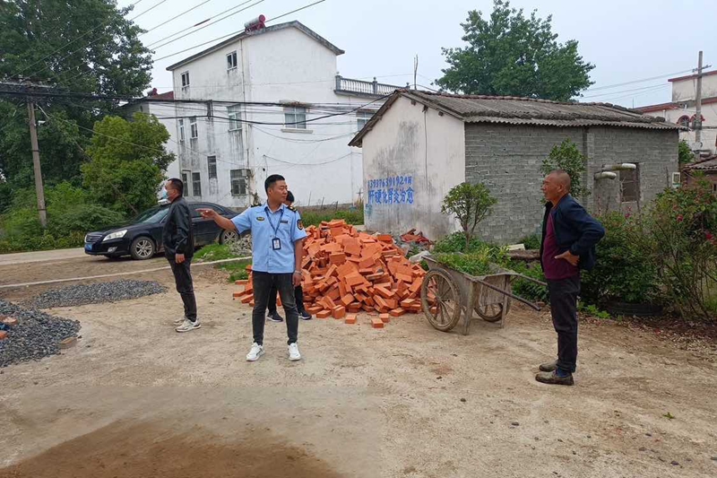 伞陂镇执法队 (2).JPG