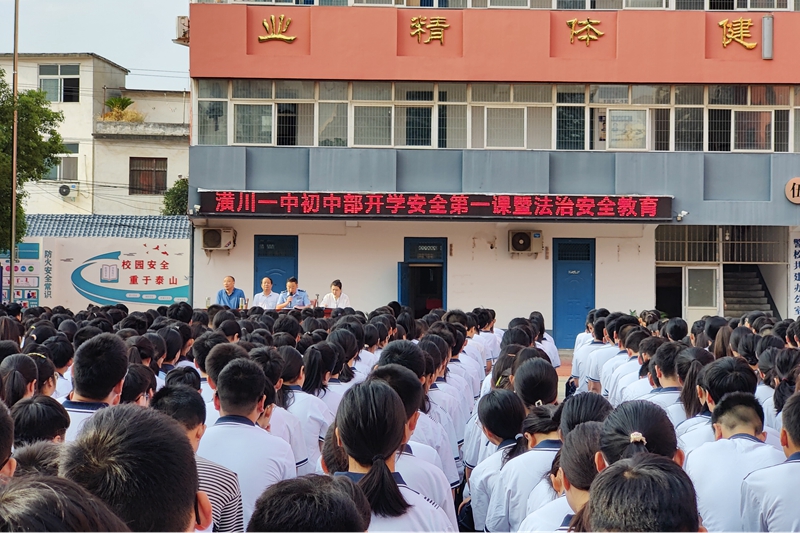 7a5f78cfa0b19faf8e3a0d06ed8ec33.jpg 7a5f78cfa0b19faf8e3a0d06ed8ec33.jpg
