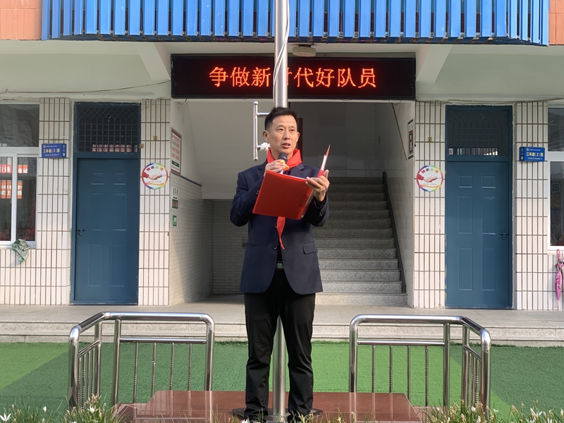 校长致辞.jpg 校长致辞.jpg
