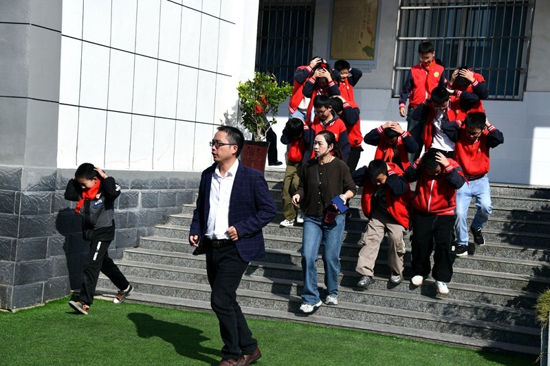 d59aebf56b8a2a39fb5f53ad7b6de46.jpg d59aebf56b8a2a39fb5f53ad7b6de46.jpg