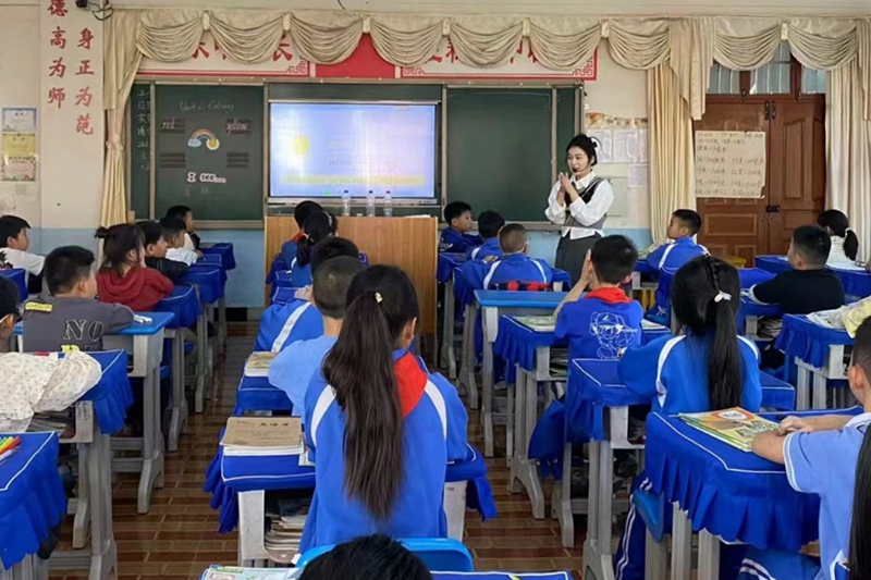 4张亚.jpg 4张亚.jpg