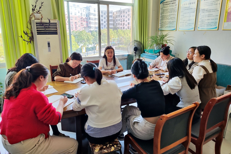 5教研.jpg 5教研.jpg