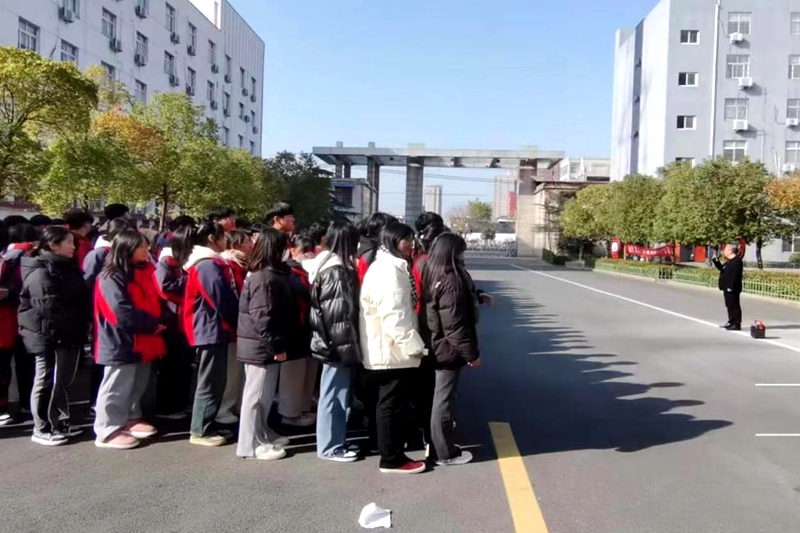 图片5.jpg 图片5.jpg