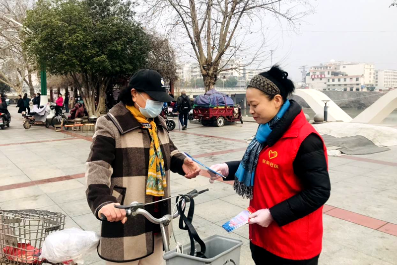 弋阳街道东关社区开展普法宣传教育活动2.png 弋阳街道东关社区开展普法宣传教育活动2.png