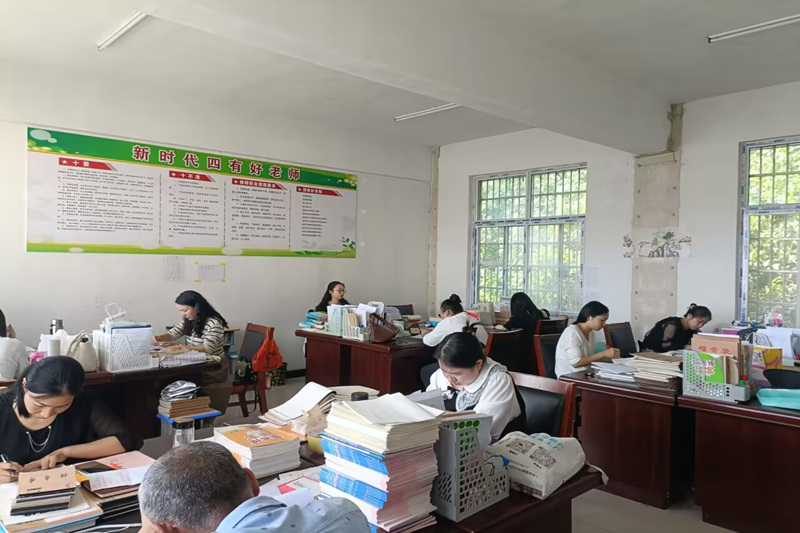 图片2.png 图片2.png