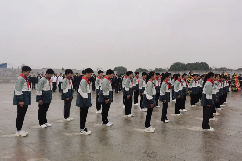 图片2.jpg 图片2.jpg